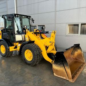 2018 Caterpillar 906M