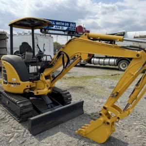 2019 Komatsu PC30MR-5