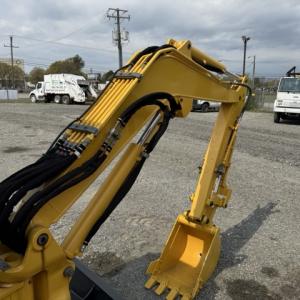 2019 Komatsu PC30MR-5