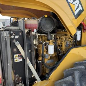 2011 Caterpillar CP44